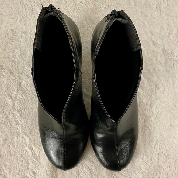 Aerosoles Gum Drop Black Faux Leather Ankle Booties Women’s Size 9.5M - Picture 6 of 11